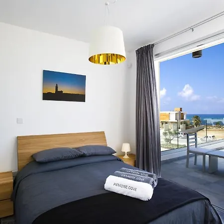 Paradise Cove Luxurious Beach Villas Paphos Room photo