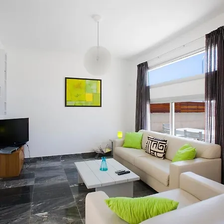 Paradise Cove Luxurious Beach Villas Paphos Room photo