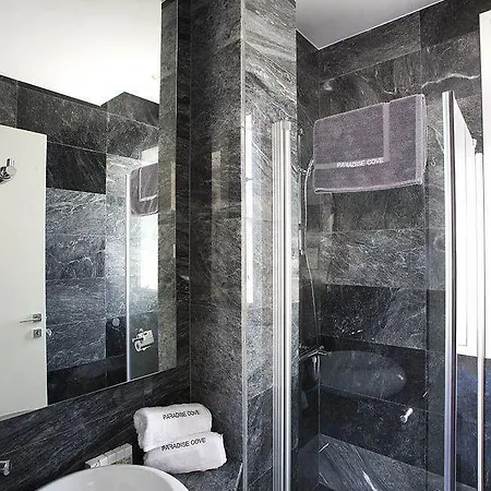 Paradise Cove Luxurious Beach Villas Paphos Exterior photo