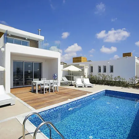 Paradise Cove Luxurious Beach Villas Paphos Exterior photo