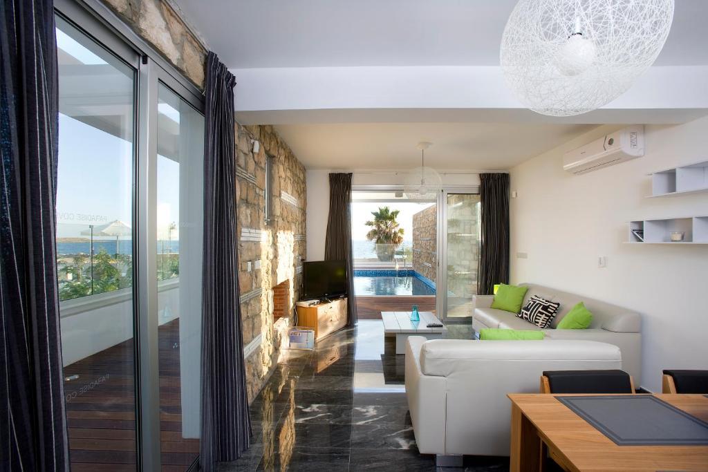 Paradise Cove Luxury Βίλα